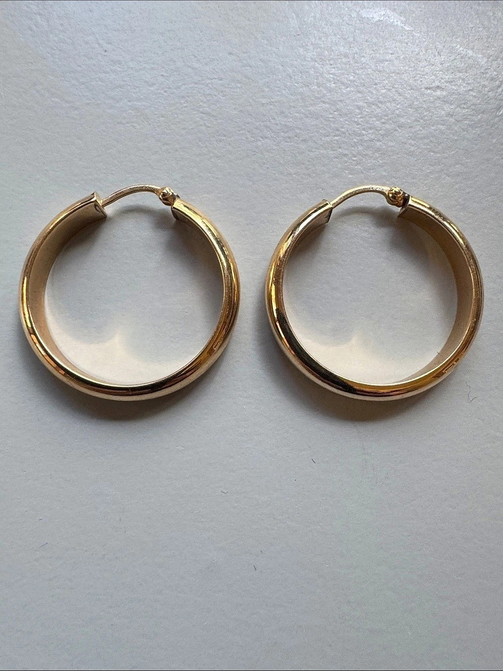 585 Gold Hoop Earrings